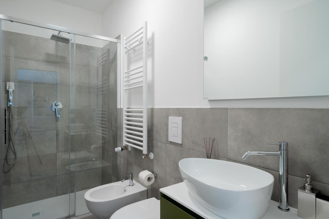 Milano Apartments S Agostino - Porta Genova Eksteriør bilde