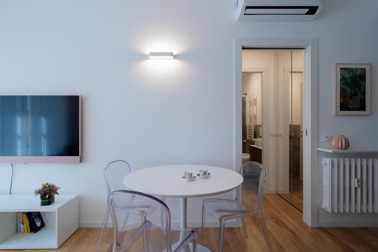 Milano Apartments S Agostino - Porta Genova Eksteriør bilde