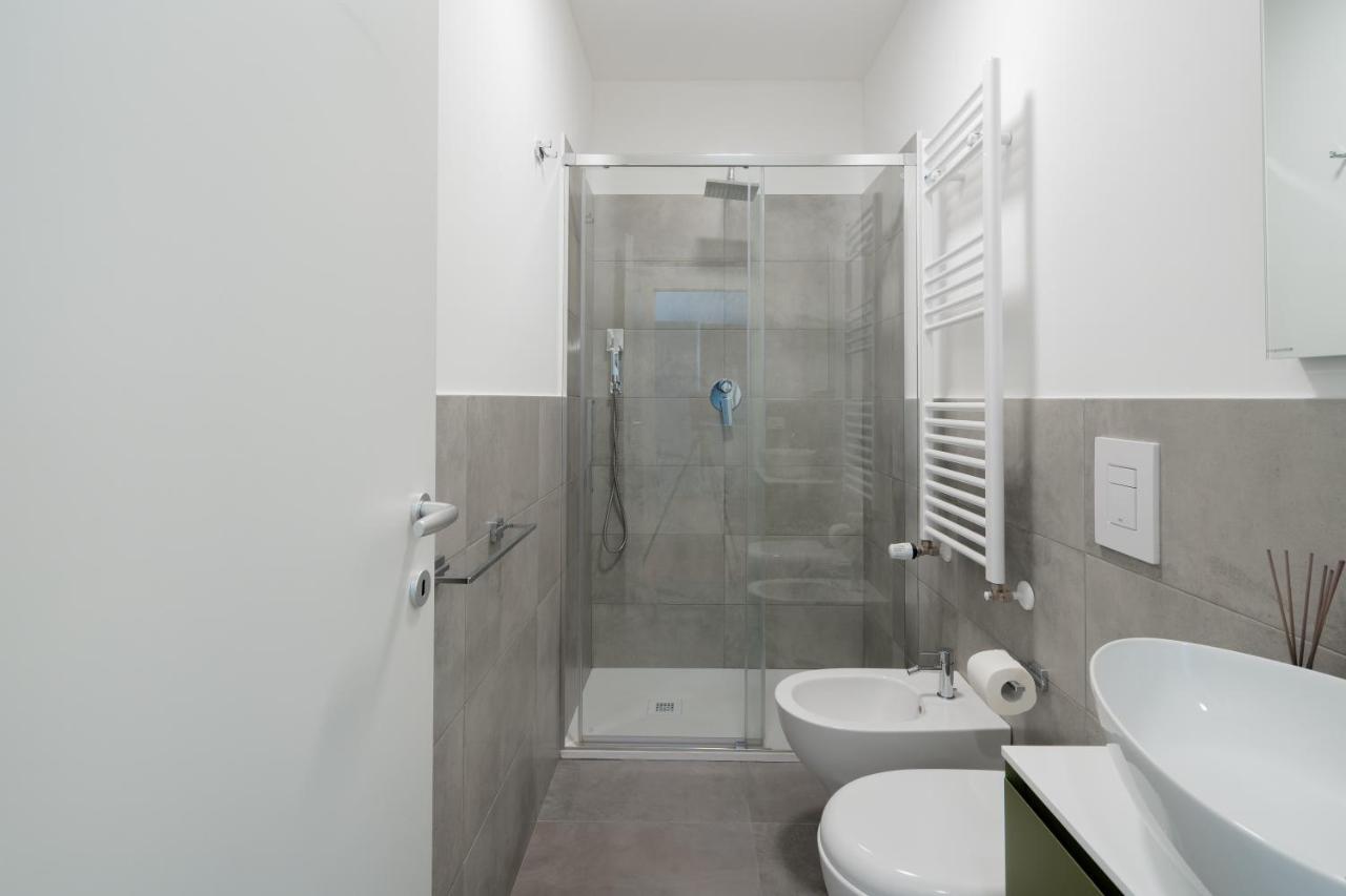 Milano Apartments S Agostino - Porta Genova Eksteriør bilde