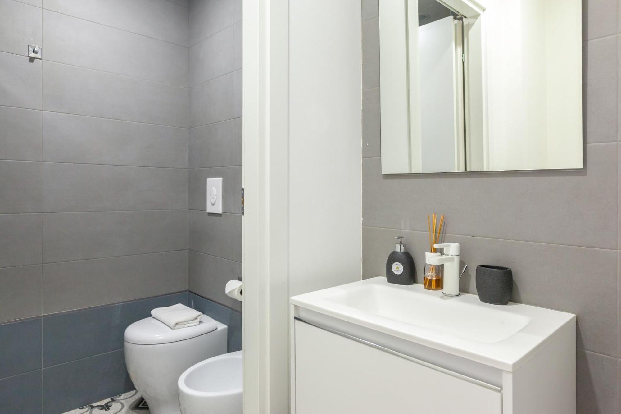 Milano Apartments S Agostino - Porta Genova Eksteriør bilde