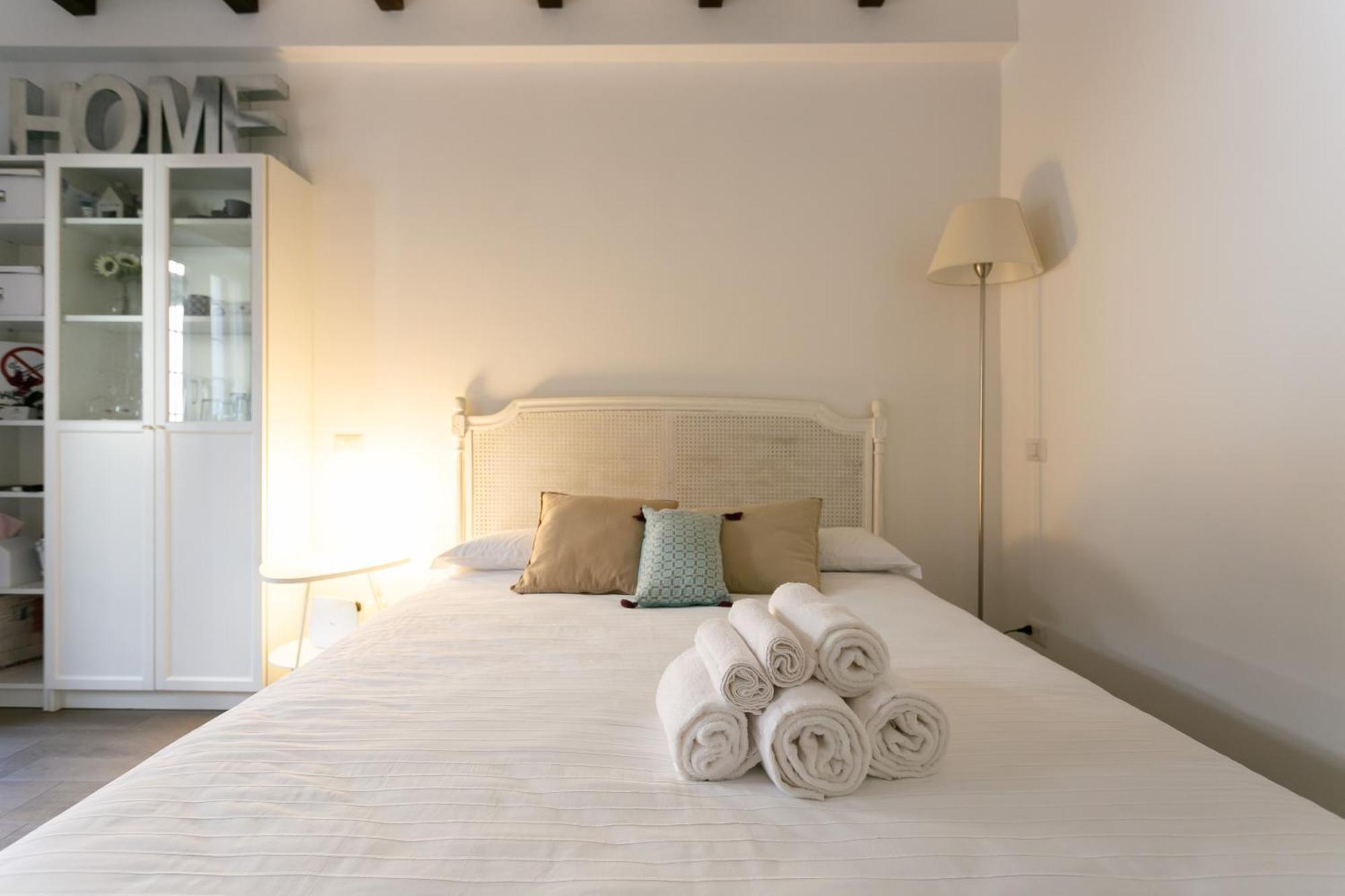 Milano Apartments S Agostino - Porta Genova Eksteriør bilde