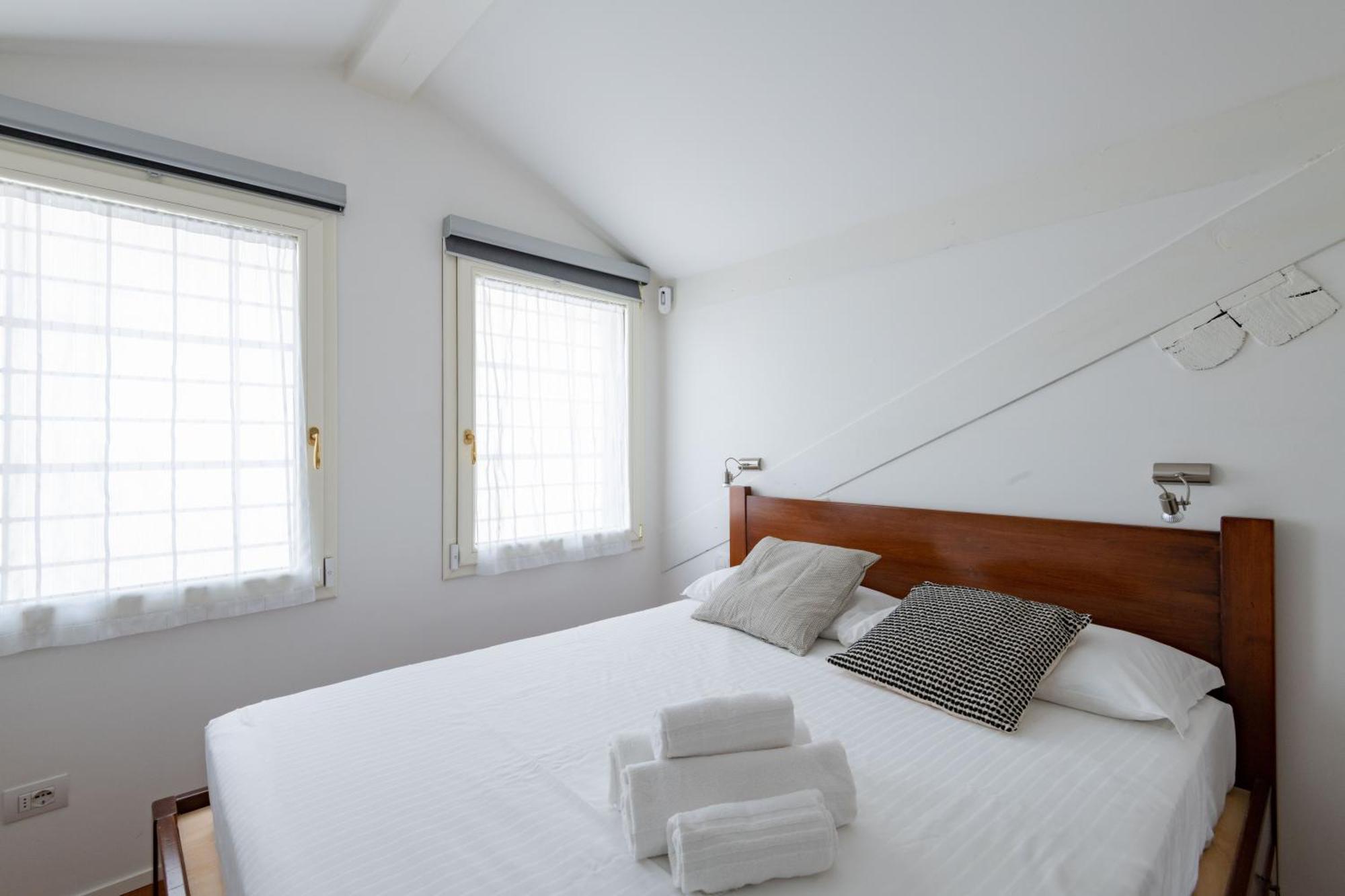 Milano Apartments S Agostino - Porta Genova Eksteriør bilde